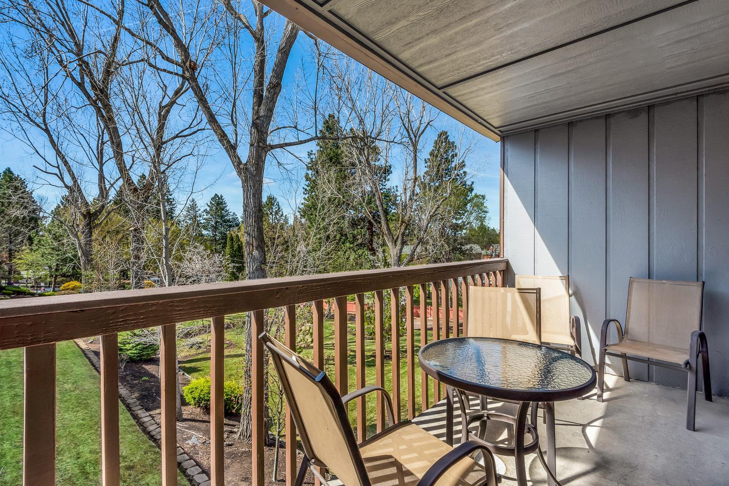 Pioneer Park Rentals Downtown Bend Room photo